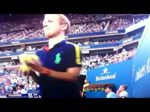 Ballboy trips in Federer match - US Open 2012