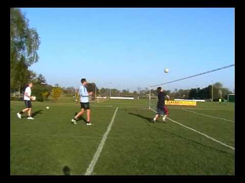 VfL Kellinghusen Zuspiel  seitlich aufgenommen