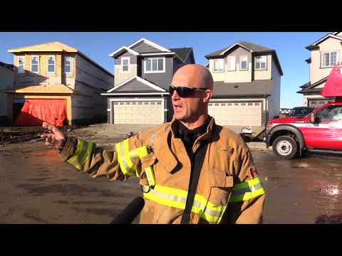 Neighbours evacuated after fire at three homes in southwest Edmonton