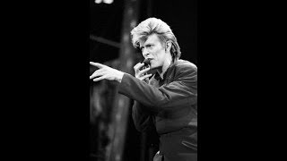 David Bowie - Julie