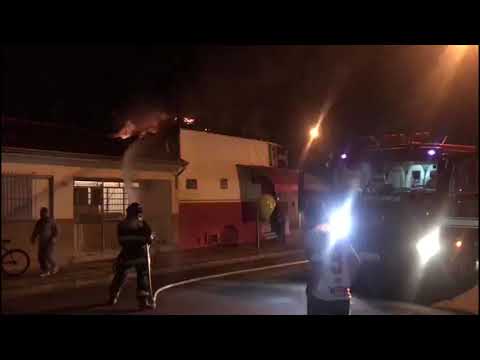 Incêndio destrói comércio em Rio Claro