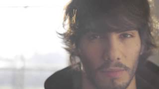 Roseaux ft. Aloe Blacc -  More Than Material