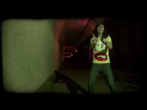 JJ demon-Alone together