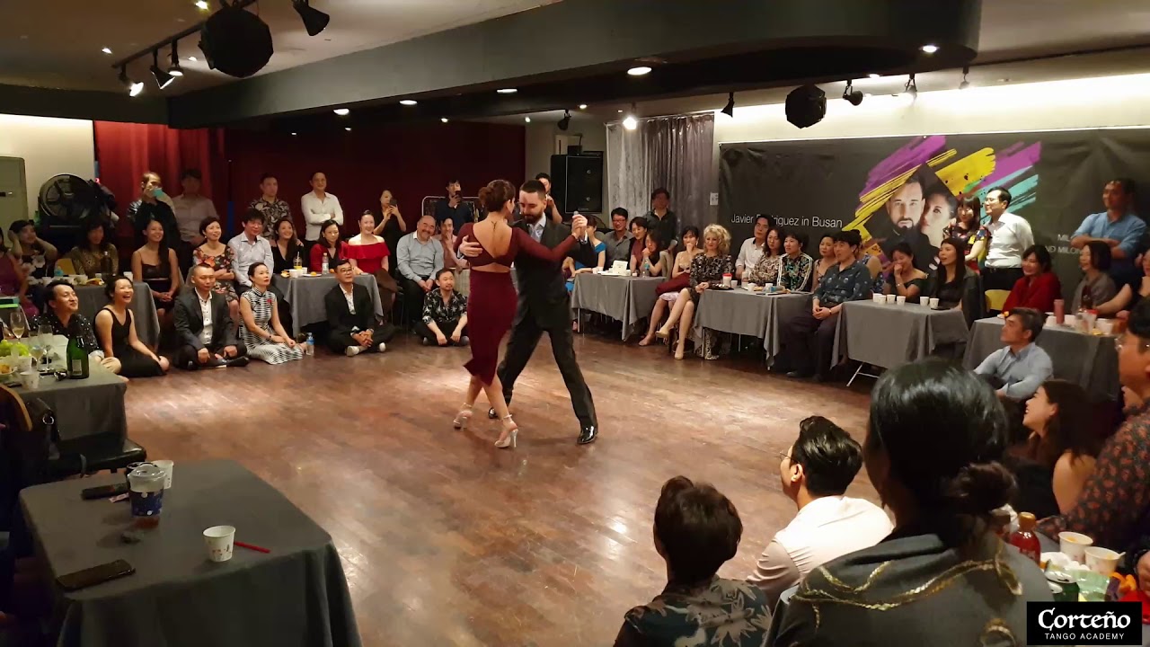 Javier Rodriguez y Moira Castellano 2019 in Busan-5