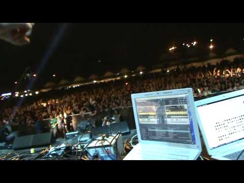 Ricky Stone using Traktor Scratch Pro @ Seoul World DJ Festival III