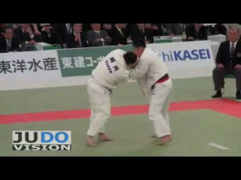 JUDO 2010 All Japan: Takamasa Anai 穴井 隆将 (JPN) - Yoshinori Wanibuchi (JPN)