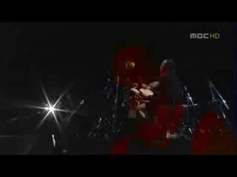 Metallica - Harvester Of Sorrow ( Live Seoul 2006 )