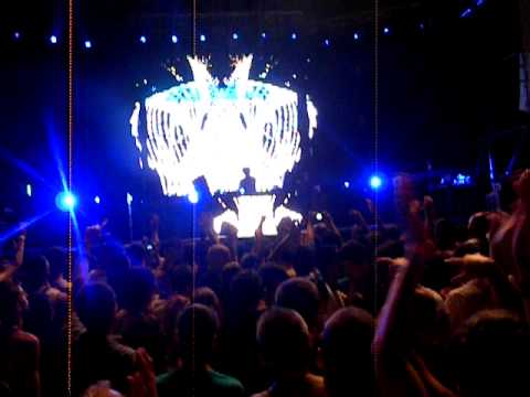 Tiesto @ The Mission Dance Weekend 2010 - #12
