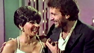 Shirley Bassey - You Don't Bring Me Flowers (Duet with Tony Monopoly) (1979 Show #6)