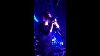 The naked and famous - &quot;The mess&quot; Live in Paris 14/11/2013