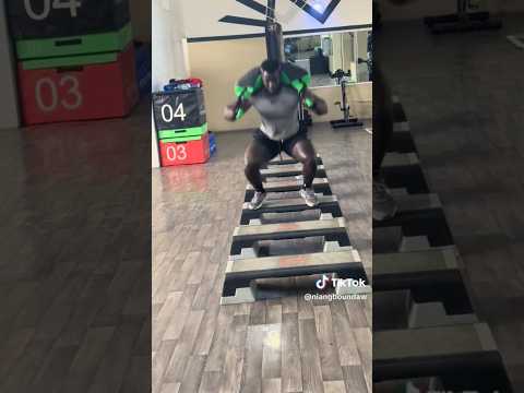 Niang Bou Naw mi mogni si forme dh