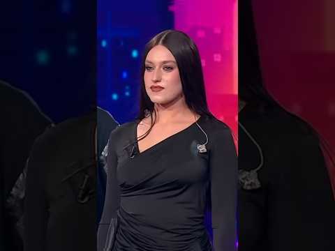 GAIA IMITA IL COREOGRAFO CARLOS DIAZ GANDIA💃🕺 CHIAMO IO CHIAMI TU #gaia #sanremo2025 #videoviral