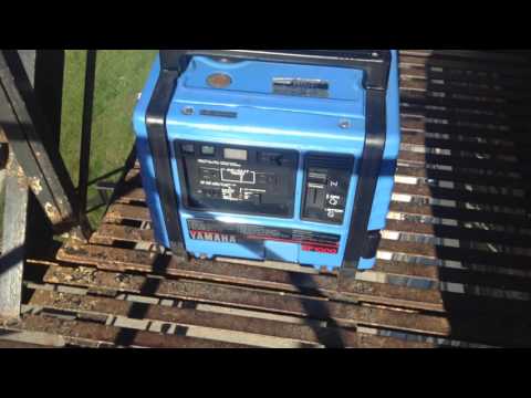 Yamaha EF1000 Generator