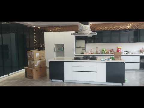 Modern wooden modular kitchen