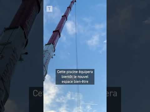 Une piscine de 3 tonnes au dessus des toits de Brest