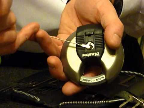 Picking The 80mm Master Disc Lock TUTORIAL.. In Seconds (SECURITY WARNING!!)