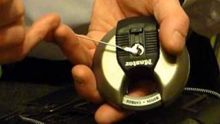 Picking The 80mm Master Disc Lock TUTORIAL.. In Seconds (SECURITY WARNING!!)