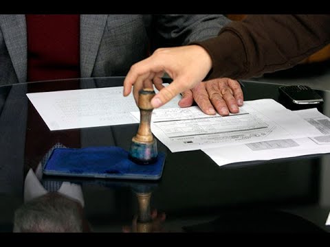 download lagu mp3 mp4 Cuanto Cuesta Cambiarse El Nombre, download lagu Cuanto Cuesta Cambiarse El Nombre gratis, unduh video klip Cuanto Cuesta Cambiarse El Nombre