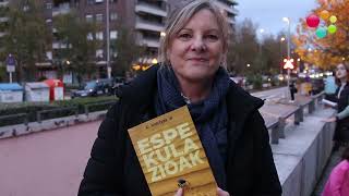 Arrate Egañak ‘Espekulazioak’ ipuin liburua aurkezten ari da egun hauetan Landakon. Idazlearen ibilbidean espero zitekeen garapena islatzen du liburuak eta etorkizuna aztertu beharrean, narrazioak orainaren metafora bat direla nabarmendu du egileak.