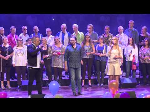 SCF2014 - fredagsshow; OSC Parent Choir - "Let Us Stand "