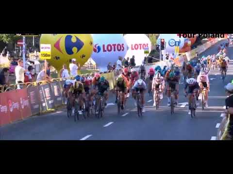 Terrible crash in the 1 stage of Tour de Pologne 2020