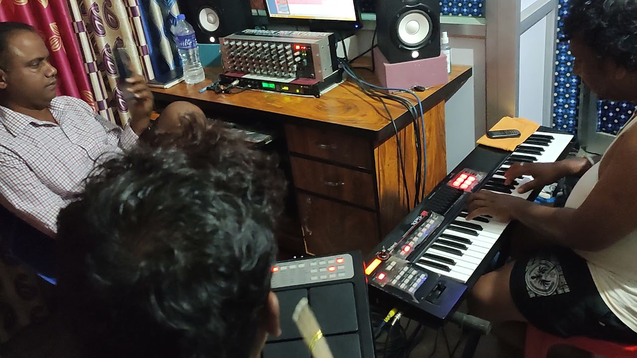 देखें स्टुडियो में गाना रिकार्डिंग कयेसे होता है जस गीत ||