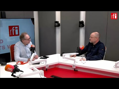 Cum să lucrezi cu banca fără să mergi la ghișeu • RFI România
