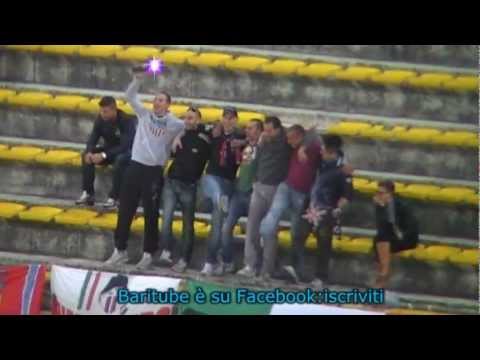 Bari Gubbio 3-0 - 9 Tifosi del Gubbio retrocessi ma ancora felici.mpg