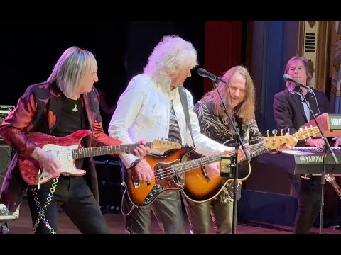 NEW! Classic Rock Moody Blues' John Lodge "THE VOICE" Live concert in MA 2-20-25