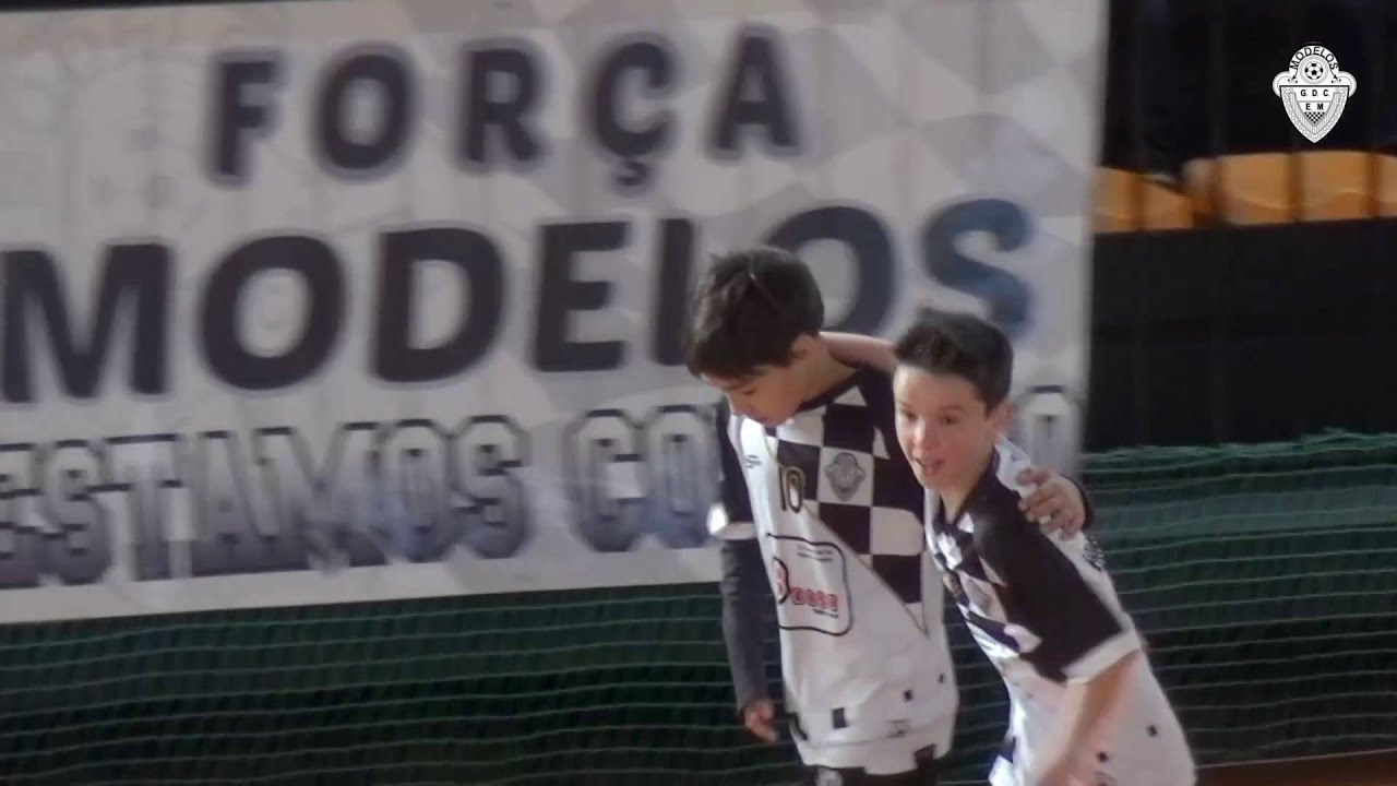 Futsal SUB11: Escolas de Modelos, 8 - Escolas de Arreigada, 2