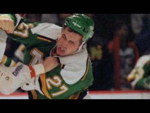 Toronto Maple Leafs Todd Gill vs Minnesota North Stars Shane Churla