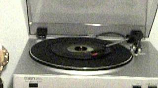 Junior's Farm by Paul McCartney and Wings (1974) - 45 RPM