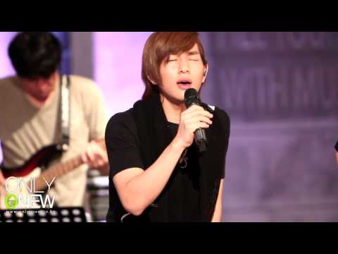 [HD/FANCAM] 100728 SHINee Onew singing Quasimodo @ MUZIT RECORDING