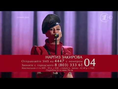 Strong Woman with Amazing Voice performs 'The Show Must Go On' Voice Russia