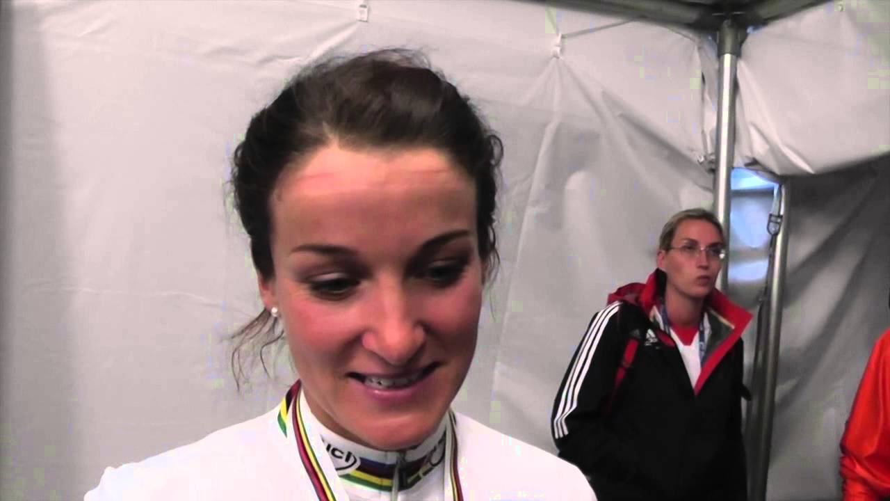 2015 UCI Road World Champion Elizabeth Armitstead on her victory in Richmond - YouTube
