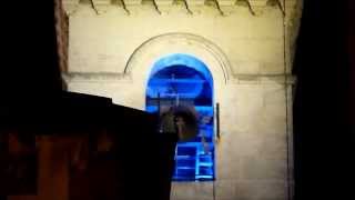 preview picture of video 'Église Saint Paul à Marseille (Les Olives) - Annonce de l'office (nocturne)'