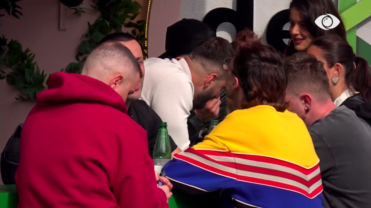 “I degjeneruar”/ Debat i ashpër mes G Banit dhe Vserlos: Jam krijues…