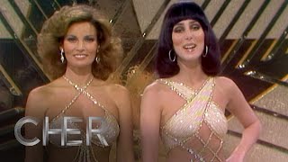 Cher - I&#39;m A Woman (with Raquel Welch) (The Cher Show, 02/16/1975)