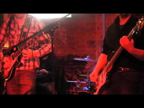 Muntjac - 22/11/15 - Seven Nation Army