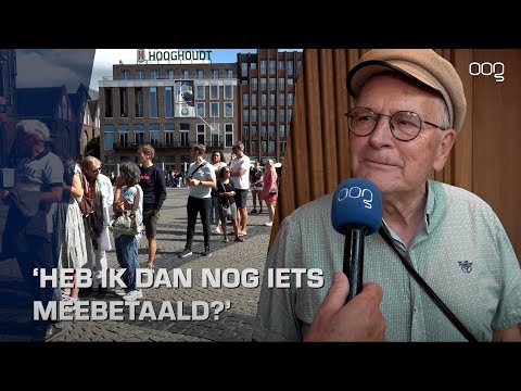 Long queue at the Grote Markt to view the renovated Town Hall from the inside