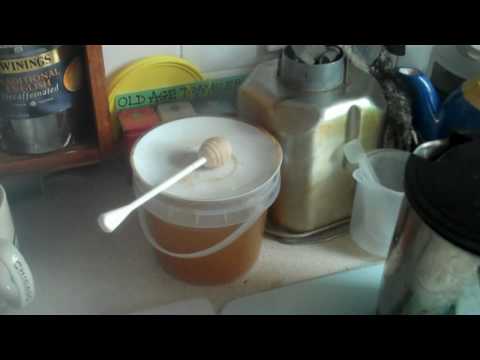 Baz's hobbies - 13T - UK small Garden - Fruit, Beekeeping, Greenhouse, grapes -  August update