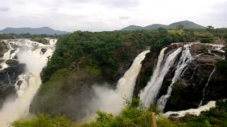 preview picture of video 'Shiva Samudram Falls'