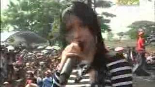 Download lagu Monata buka sitik jos-rena kdi mp3