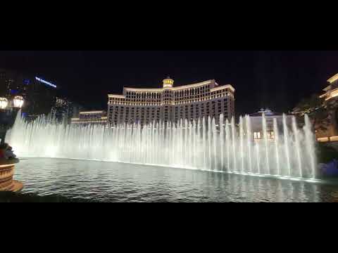 Bellagio Fountain Water Show at Night - April 2022