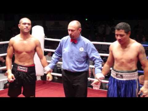 PRO Welterweight - Tui Levini Vs Peter Tovi'o - Newcastle Panthers 25-2-2011