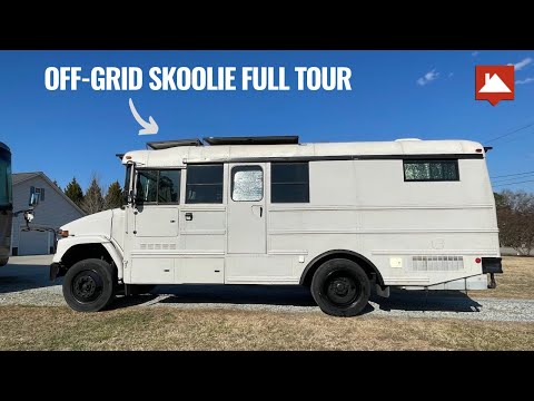 Take A Full Tour of Their BEAUTIFUL Off-Grid Skoolie Bus Home