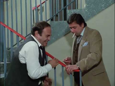 Alternatywy 4 (1983) Odc.7 "Spisek" ...przychodzi baba do lekarza z parówką w...