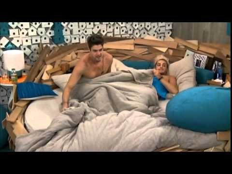7/22 4:49am - CB-Amber Leaves the Room; Zach & Frankie Reach for Each Other Immediately