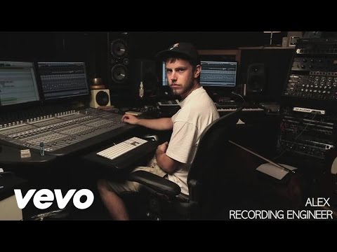 Video thumbnail for Hey Superstar