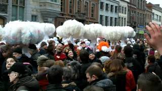 preview picture of video 'Carnaval de Binche 2012'